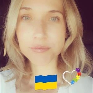 Meet your Posher, Dania